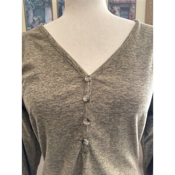 Canada Weather Gear‎ Top Soft V Neck Henley Button Medium Brown Oatmeal Logo - Picture 2 of 7